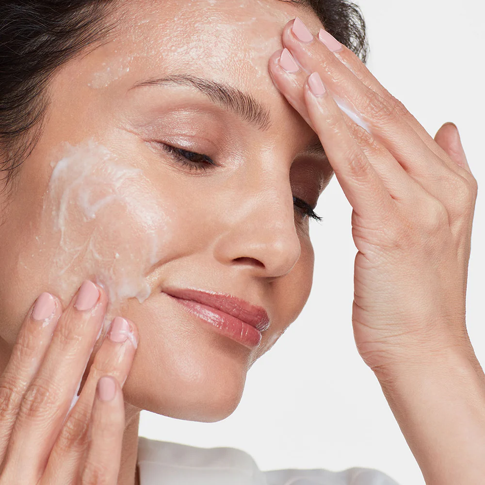 Travel-Size Exfoliating Cleanser - Image 3